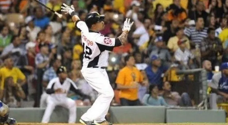 Jonrón de Manny Ramírez da victoria a las Águilas sobre Licey