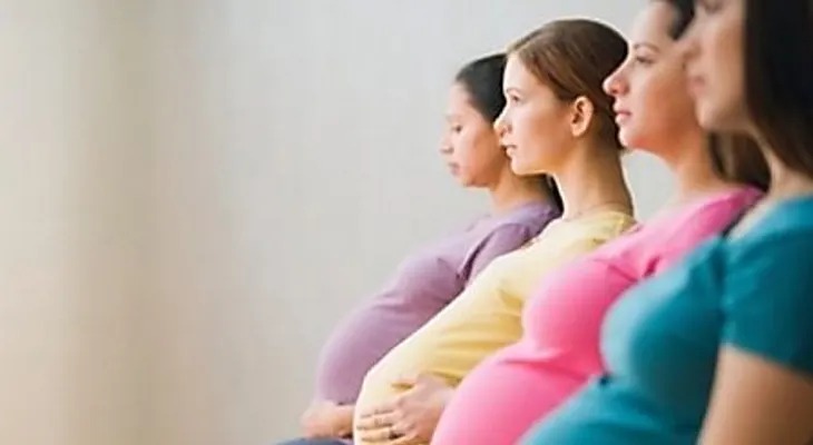 RD entre los cinco países con tasa más alta de embarazo en adolescentes