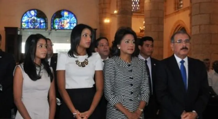 Video: Danilo Medina encabezó primera eucaristía del 2014