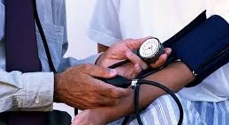 Si piensa dejar de tomar tus medicamentos para la presión y el colesterol, puede poner en peligro tu vida