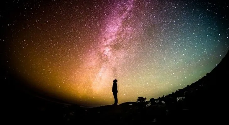 Descubren una nueva estrella rodeada de "megaestructuras alienígenas"