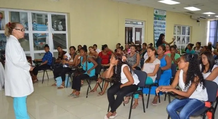 Hospital de Herrera inicia programa de prevención de embarazos en adolescentes