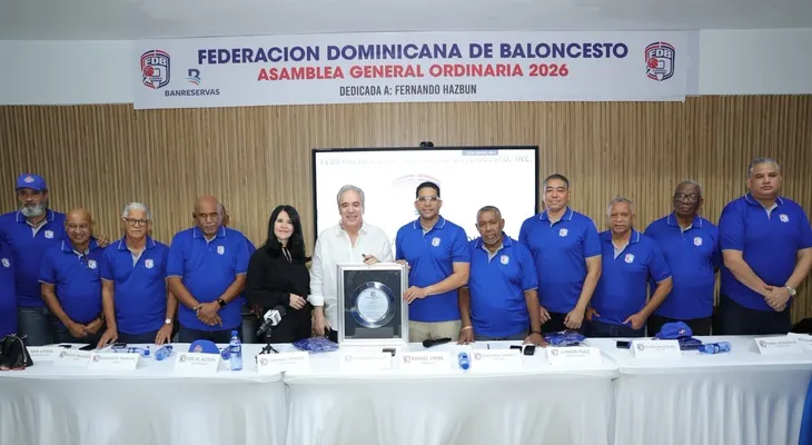 Fedombal reconoce a Fernando Hasbún por su respaldo al baloncesto dominicano