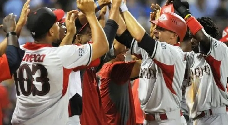 Leones derrotan 6 por 3 a Gigantes