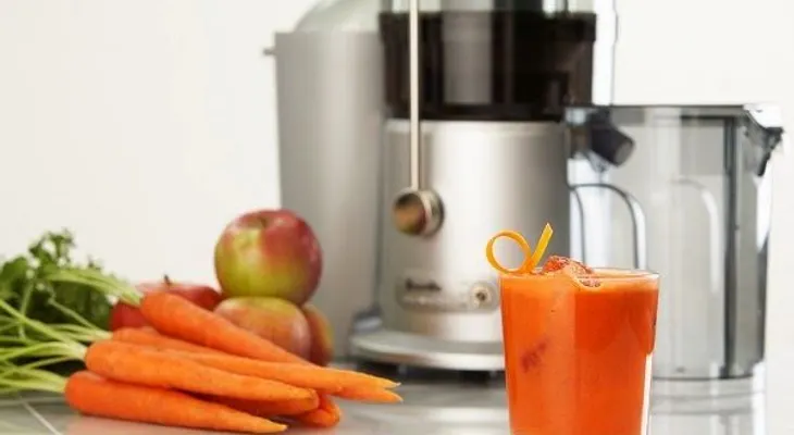  Un vaso de jugo zanahoria puede tratar enfermedades 
