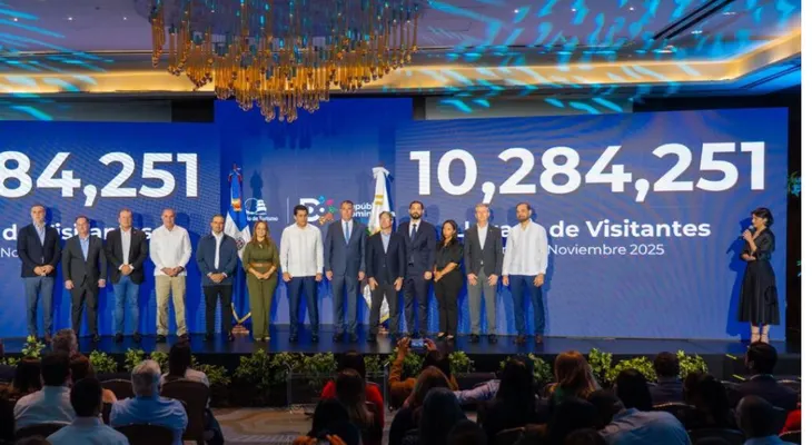 RD recibe 10.2 millones de visitantes en 11 meses