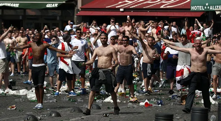 La UEFA impone suspensión condicional a Rusia en la Eurocopa 2016