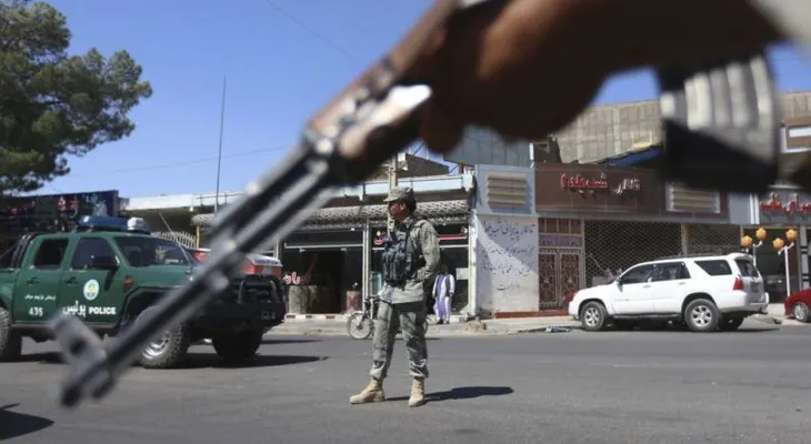  Diez muertos y varios heridos en un atentado con bomba en Afganistán 