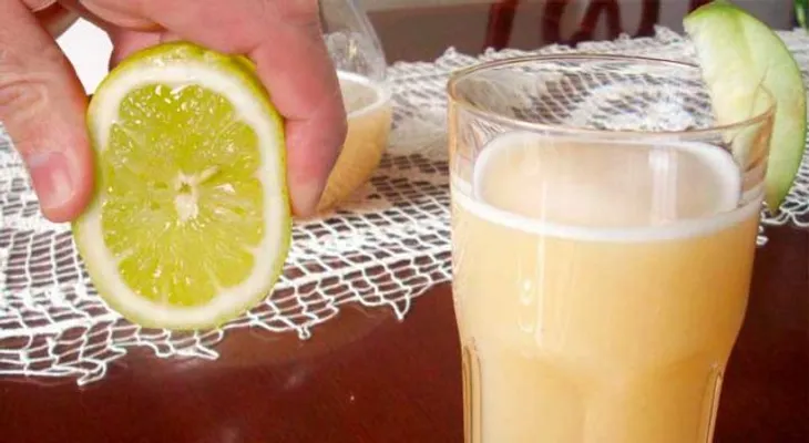 Batido a base de manzana, limón y un ingrediente secreto, que me hizo perder 10kg en 7 días