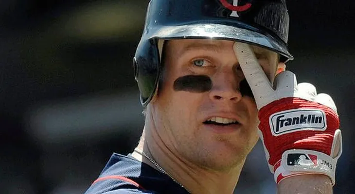 Piratas adquieren a Justin Morneau