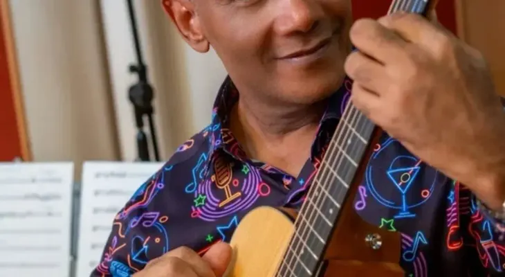 Guitarrista Mártires de León afirma que los bachateros aprendieron de oído, sin leer partituras