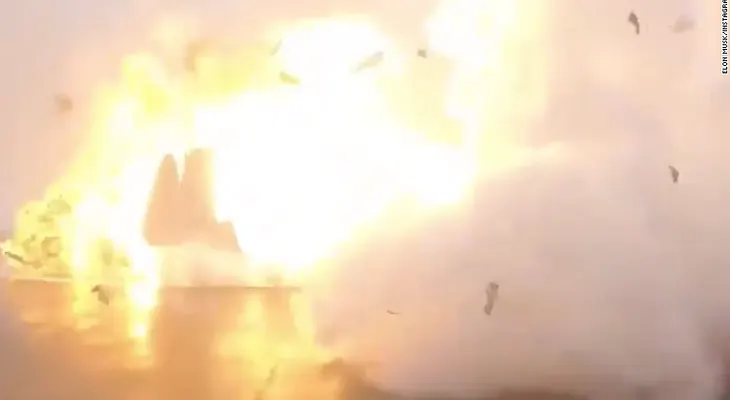 Cohete de SpaceX explota tras aterrizaje