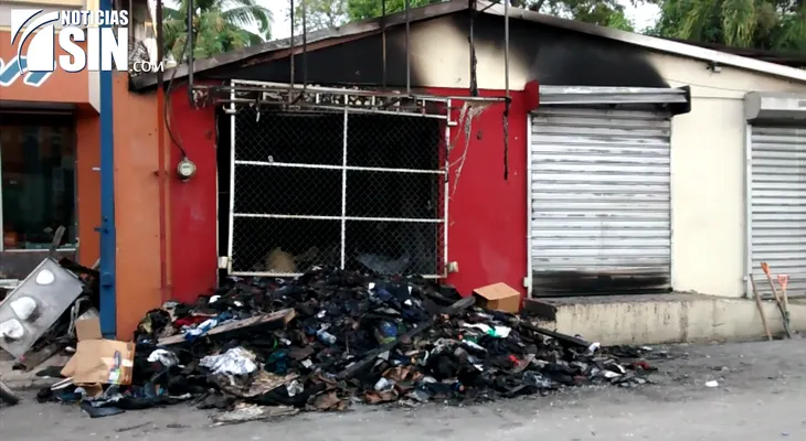 Fuego consume tienda en el municipio de Castillo
