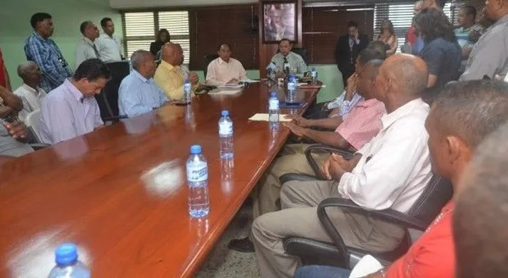 AMET anuncia regulará rutas y advierte medidas si incursionan en zonas residenciales