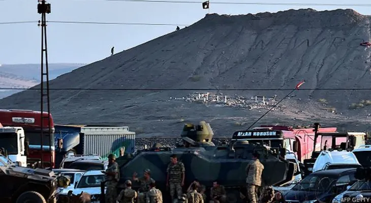 Enfrentamientos entre Estado Islámico y soldados kurdos por ciudad de Kobane.
