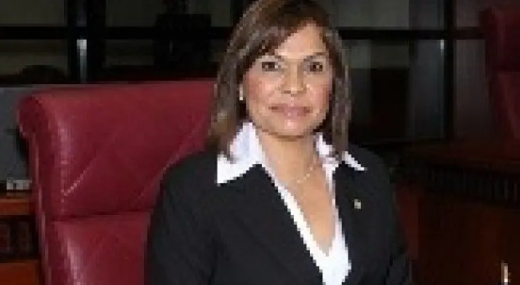 Someten amparo contra Senado por no tomar en cuenta las mujeres para Comisión 