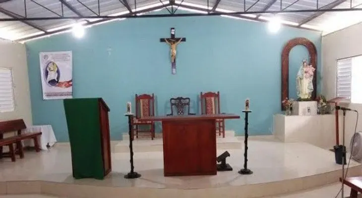 Se roban bocinas y abanicos de iglesia de Santiago