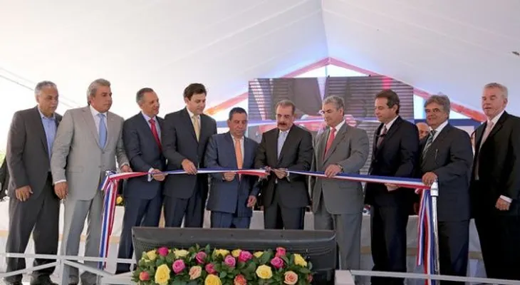 Presidente Danilo Medina inaugura carretera en Ocoa