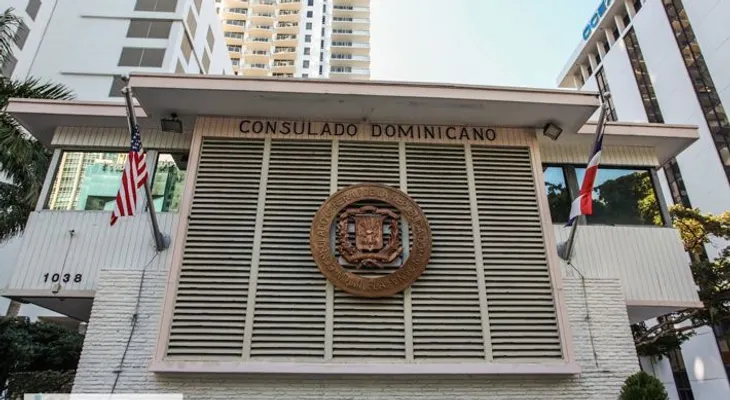 Inescrupulosos difunden informaciones falsas del Consulado RD en NY