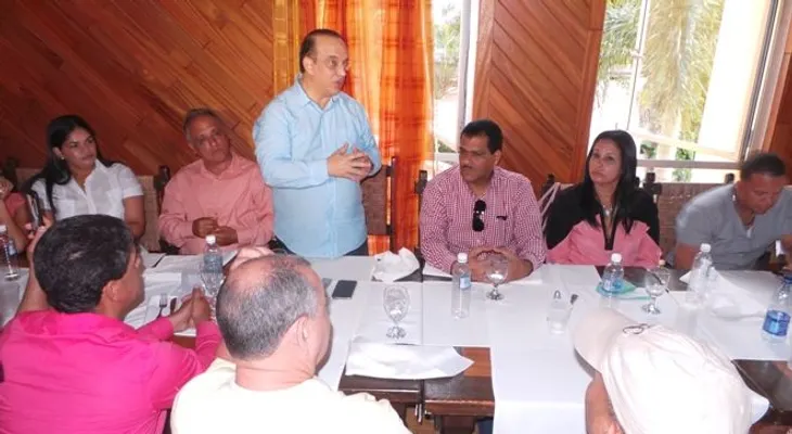 Quique Antún califica como "atroz ofensa" homenaje a Dessalines