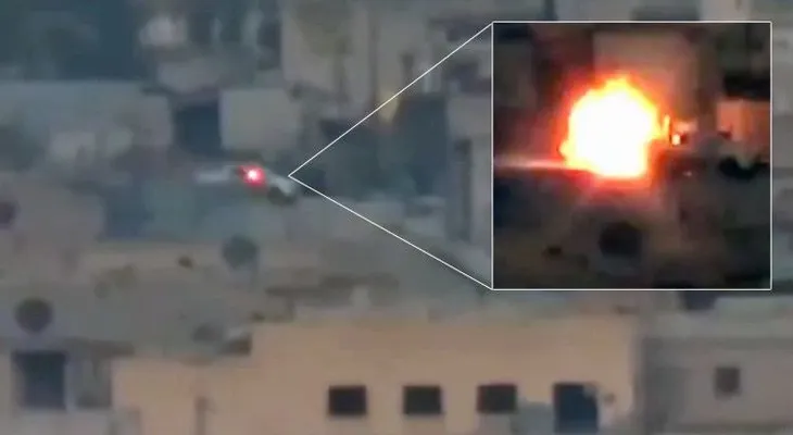 Un vehículo del Ejército sirio logra evitar un misil antitanque (VIDEO)