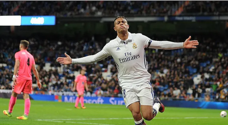 El dominicano Mariano Díaz marca 3 goles en victoria del Real Madrid