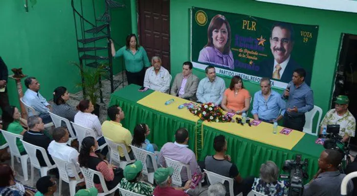 PLR ofrece Respaldo a candidatura de Sandra Abinader  