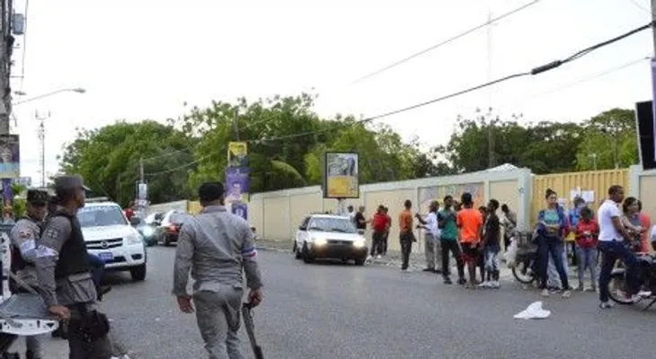 Lanzan bombas de fabricación casera próximo a Junta Electoral de Moca