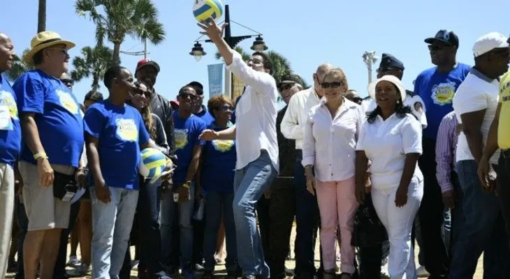David Collado y Digna Reynoso dan apertura actividades recreativas en Güibia por Semana Santa