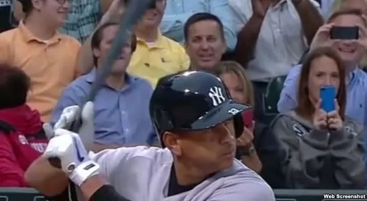 A-Rod llega a 2.997 hits en victoria de Yanquis ante Marlins 