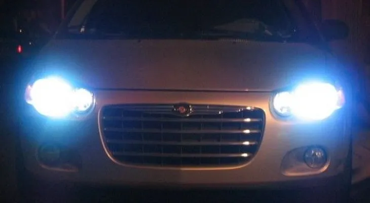 AMET advierte conductores retirar luces led de vehículos 