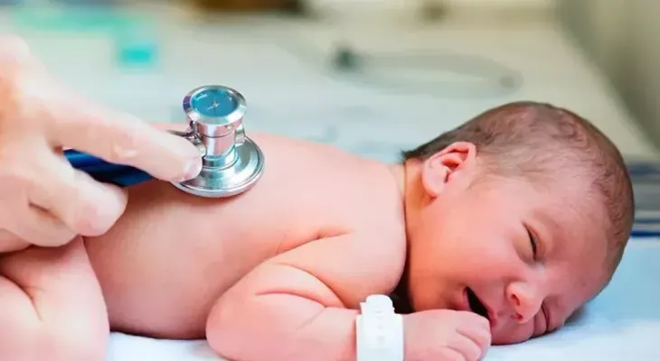 Neonatólogo atribuye la alta mortalidad neonatal en RD a factores sociales, económicos y fallas del sistema de salud