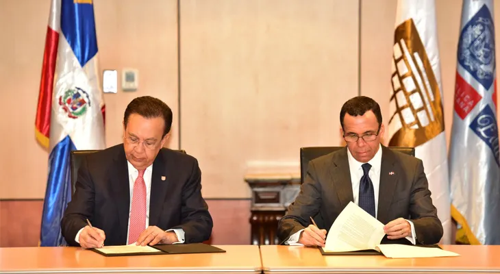 Banco Central de RD y MINERD firman importante acuerdo por la educación económica y financiera