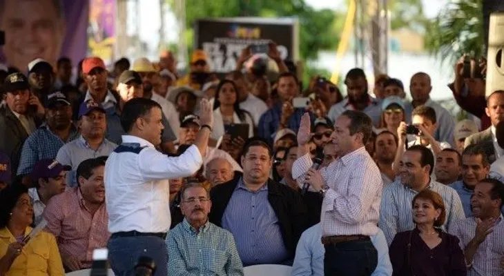Danilo Medina encabeza acto juramentación a Tommy Galán candidato a senador SC