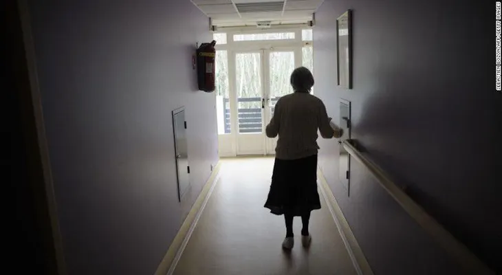 Estudio: el Alzheimer podría ser causado por hongos en el sistema nervioso