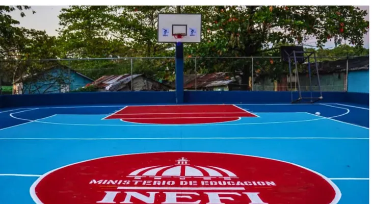 Instituto Nacional de Educación Física entrega 48 canchas remozadas