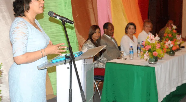 Ministerio de Educación y Universidad de México gradúan a 120 profesionales de la conducta