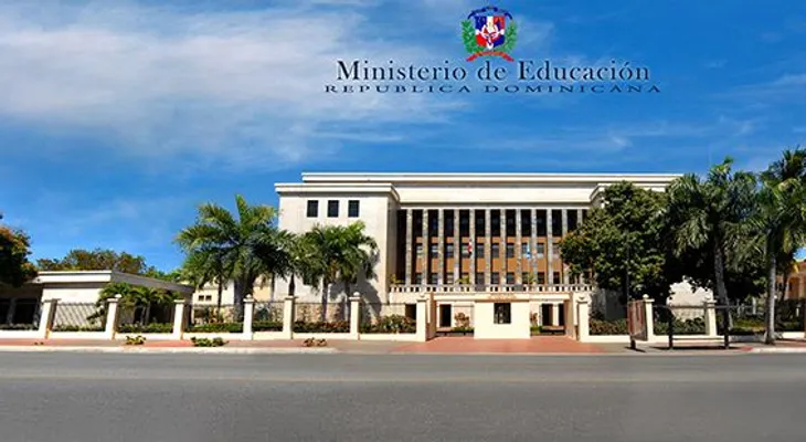 Educación firma convenio para formar jóvenes talentosos con vocación de educadores