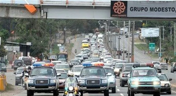 Amet envía a carreteras varios agentes para evitar accidentes