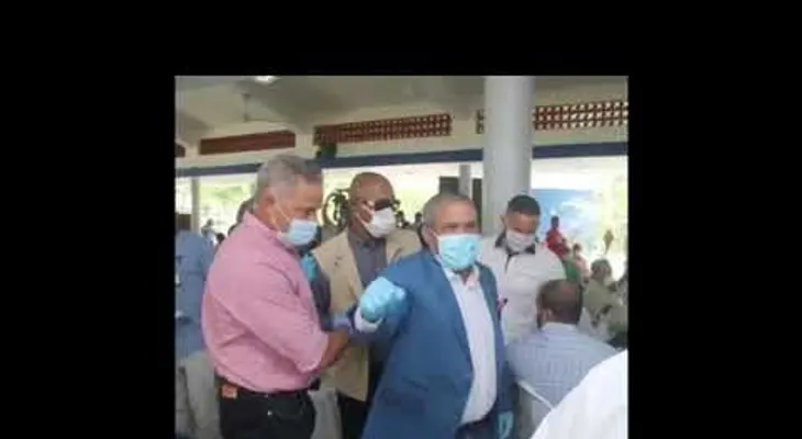 Héctor Acosta "El Torito" recibe apoyo de Leonel Fernández a su candidatura a senador