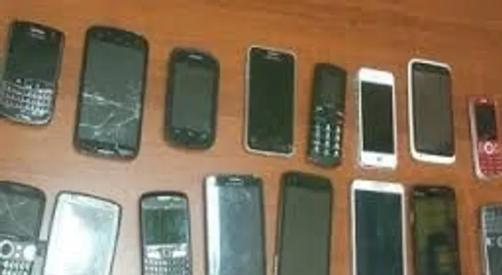 Policía Nacional recupera celulares en poder de implicada en homicidio de joven en Santiago