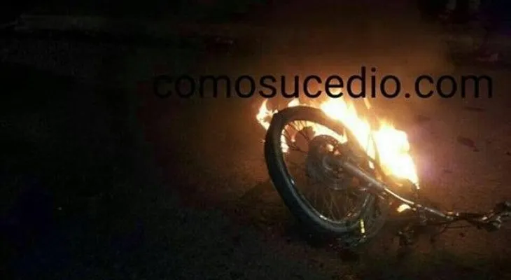Hombre muere quemado al incendiarse motor en que iba 