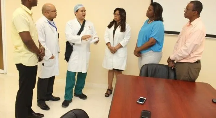 Familiares de dirigente comunitario agradecen atenciones del Hospital Ney Arias