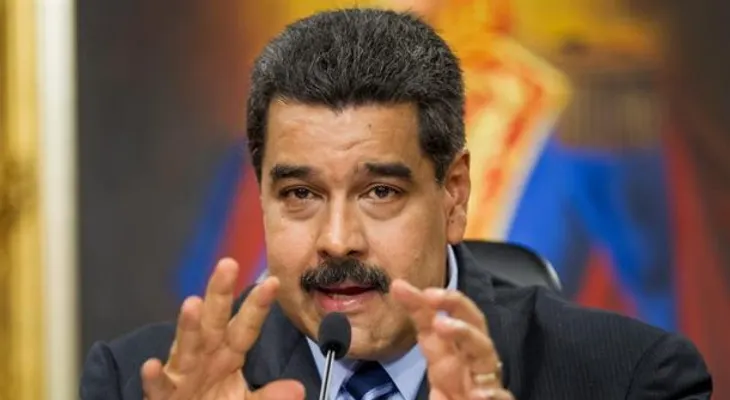 Chavismo y oposición alzan sus respectivas banderas en día de Independencia