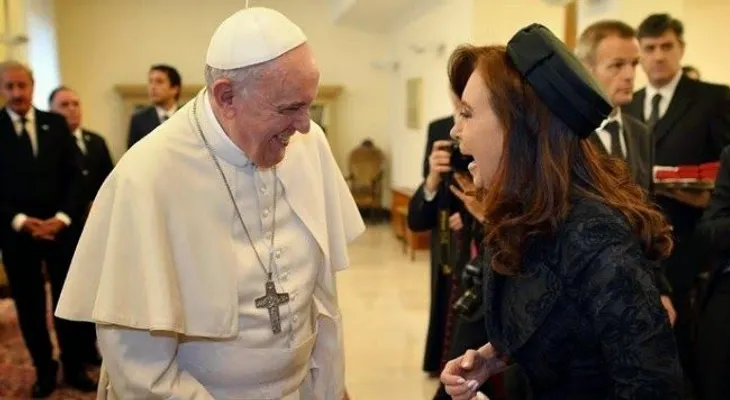 Cristina Fernández ya está en Roma para almorzar mañana con el papa.