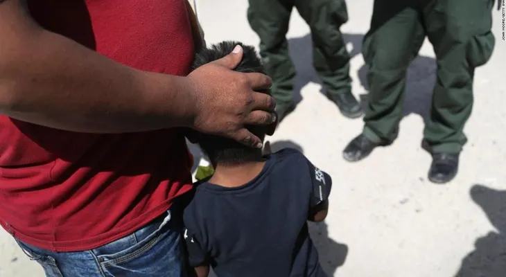 Realizan pruebas de ADN a niños y padres inmigrantes separados en la frontera