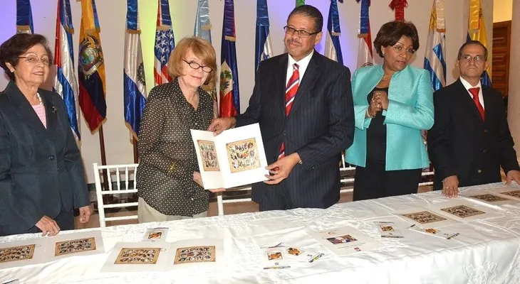 Ponen en circulación emisión de sellos "América UPAEP: Próceres y Líderes de América"