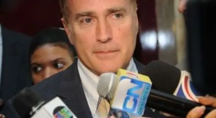 Recogen firmas para pedir Brewster sea expulsado de la República Dominicana 