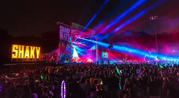La cultura de los festivales electrónicos en EE.UU y el género que recauda millones
