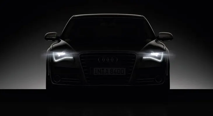 Los autos oscuros chocan más que los claros